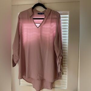 Apt. 9 Women’s Large tunic blouse. NWT